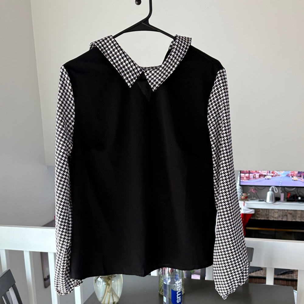 SHEIN Black and White Houndstooth Blouse